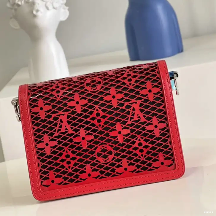 Bag 2205YA0010 LV 0717